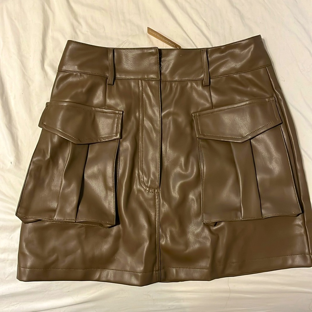 Brand new brown leather skirt- vestique boutique